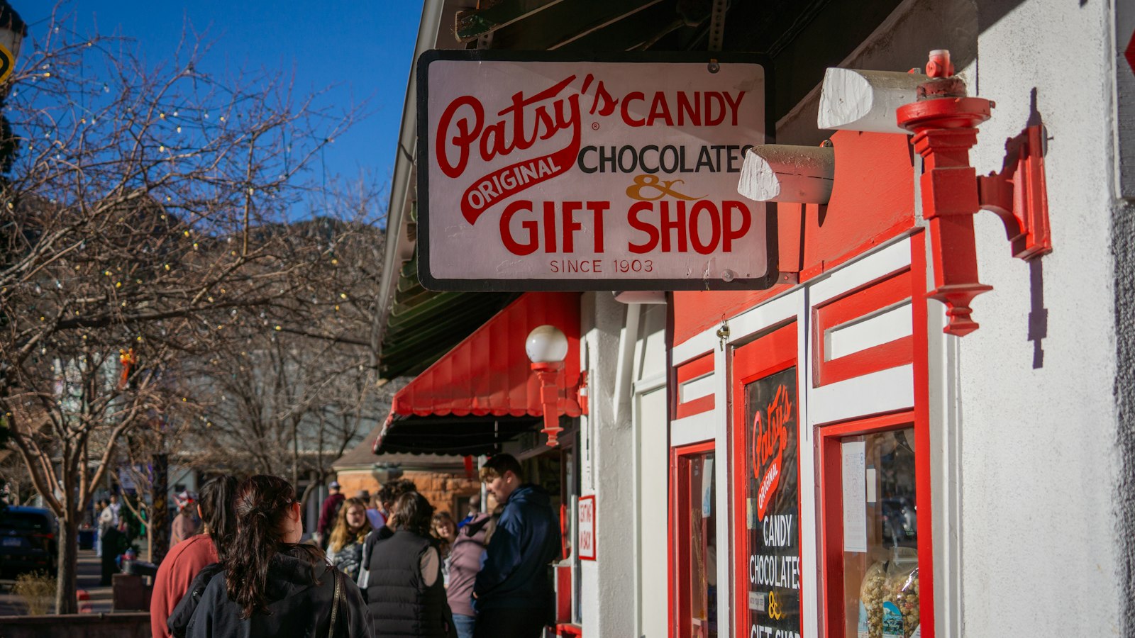 How Do You Handle Gift Card Sales Tax This Holiday Season?